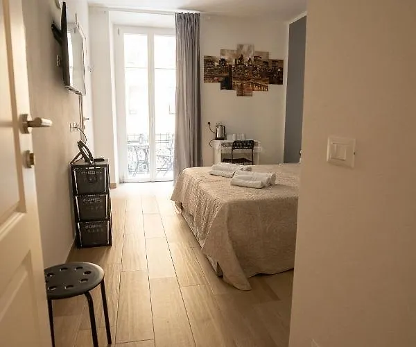 Le Stelle Della Spezia Bed and Breakfast 3*
